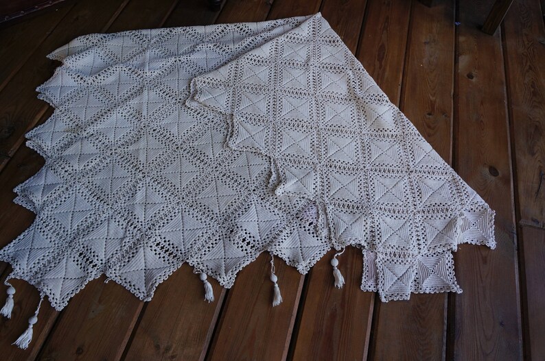 Vintage Lace Bedspread Handmade Throw Blanket Antique Crochet Bedding Shabby Chic Coverlet