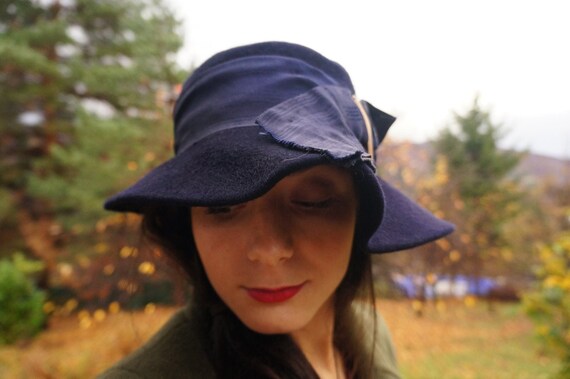 Vintage Navy Blue Womens Felt Hat 