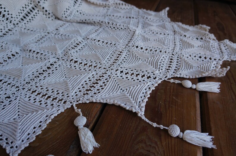Vintage Lace Bedspread Handmade Throw Blanket Antique Crochet Bedding Shabby Chic Coverlet