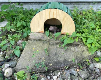 Hobbit Hole Toad House / Frog House / Reptile Den Hide / Lizard House / Toad Abode