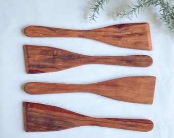 Spatula made from reclaimed wood