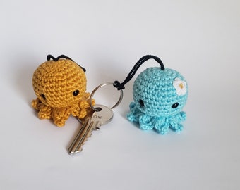 pieuvre amigurumi kawaii  pour votre porte clés, bébé pieuvre Kawaii Animal avec une attache au crochet, cadeau fête ou remerciement