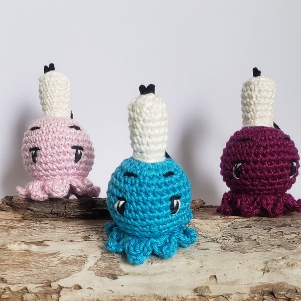 pieuvre amigurumi bigouden au crochet avec ou sans attache pour  porte clés, animal amigurumi cadeau kawaii fait en bretagne, made in Breizh