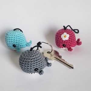 kawaii amigurumi walvis met kettingbevestiging voor je sleutelbos, kawaii baby walvis haakdier, feest- of bedankcadeau