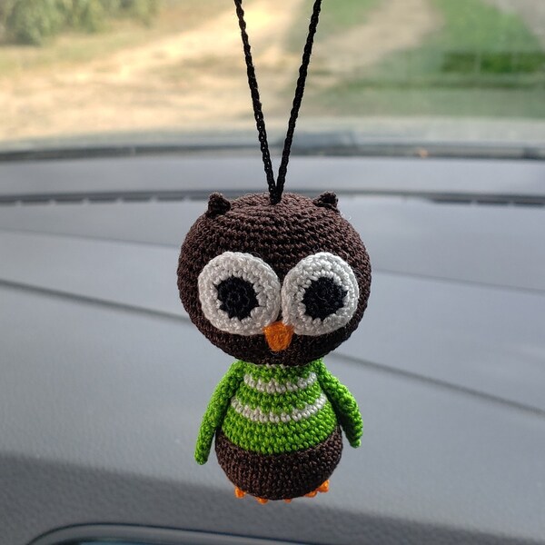 hibou amigurumi pendentif miroir de charme, miniature au crochet kawaii avec attache pour porte clés, cadeau Fait Main en Bretagne