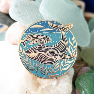 Whale Pin, Whale Badge, Mother’s Day Gift, Whale Brooch, Humpback Whale, Enamel Pin, Whale Jewellery, Whale Gift, Wildlife Pin