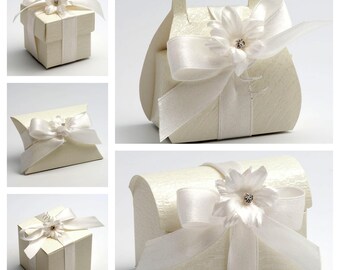 50 IVORY PILLOW GIFT JEWELLERY WEDDING FAVOUR BOXES XMAS BOXES MADE IN UK