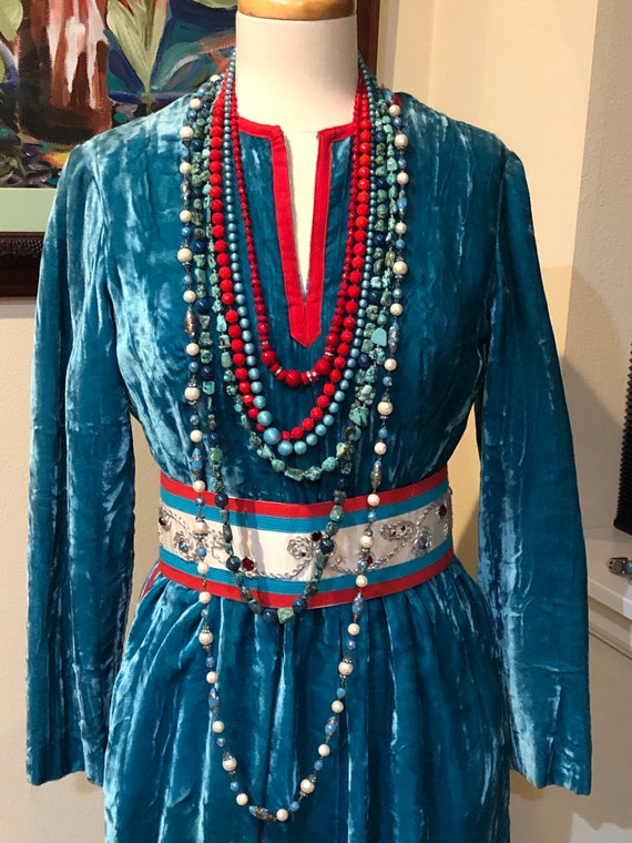 aqua blue velvet dress Oscar De La Renta Boutique Crushed Bohemian Maxi - Vtg. 70's Storkcraft Kenton 6 Drawer reception dress Size:14 US Women (11 AU/UK) 90% polyester