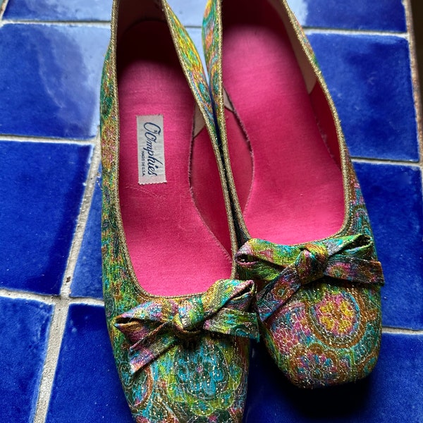 VTG Oomphies MId-Century Multicolored Metallic Floral Brocade Slippers - Sz 8