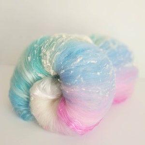 Springtime Art Batt: Merino, Silk, Pearl Fiber - 2.5 oz