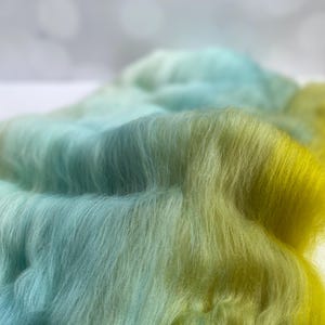 Gradient Art Batt ~  Forest Merino Batt ~ Spinning Art Batt ~ Wool for Spinning ~ Merino Wool ~ Felting Fiber~ Weaving