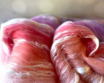 Rosy Glow – 2.5 oz Handcrafted Merino Wool Batt with Silk Highlights Gradient Pastel Batt