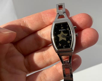 Reloj Fossil Big Tic vintage Y2K de acero inoxidable plateado, ES-9648, en funcionamiento.