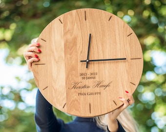 Reloj de pared de madera de roble grabado personalizado personalizado único regalo de boda familiar