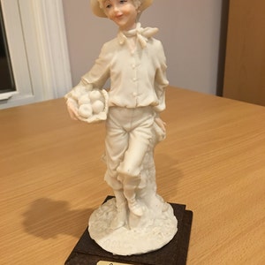 陶器フィギュリン　A・Belcari　イタリア製 A Belcari Figurines - Etsy