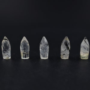 Naturlig svart rutilkvarts fasetterad pekare ädelsten rutil fasetterad penna rutilpenna smyckestillverkning rutilkvarts pris per set leverans