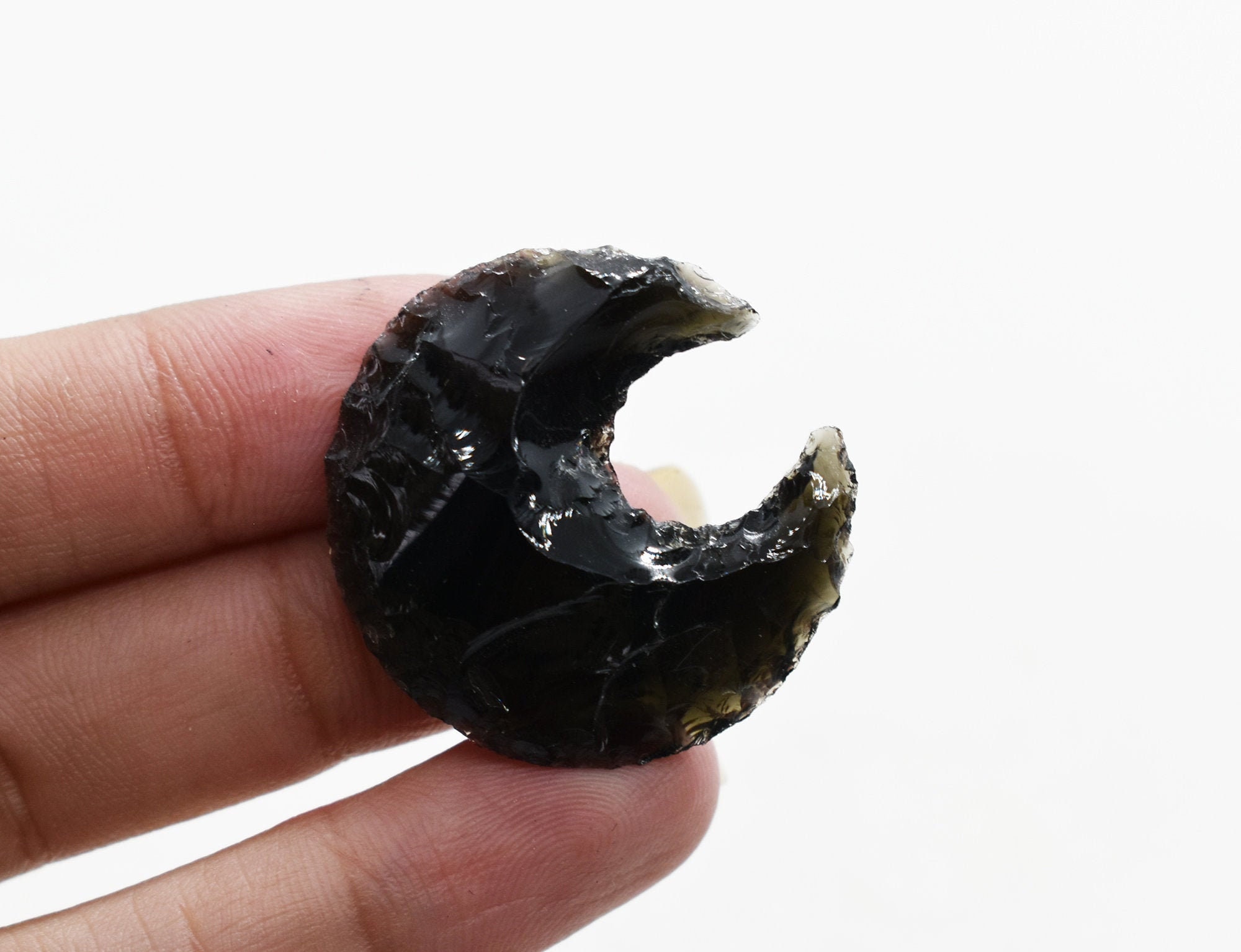 天然ブラックオブシディアン三日月宝石手彫り28 x 31 mm形而上学的