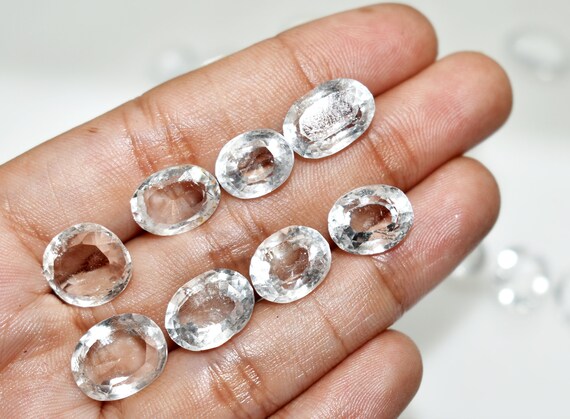 White topaz hindi name deals
