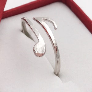 Sterling Silver Music Note Ring with a Smooth or Hammered Texture, Musician Jewelry, Gifts for Music Lovers, Adjustable Size Handmade