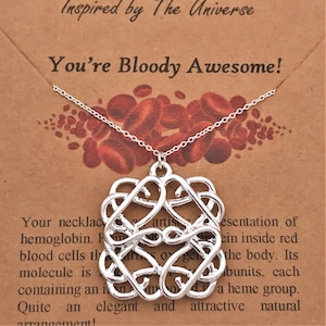 Sei dannatamente fantastico! Collana con molecola di emoglobina con catena di pietre preziose personalizzate, ciondolo per flebotomi per infermieri, regalo di laurea, fatto a mano