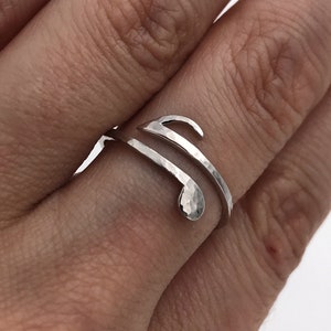 Music Note Ring-Sterling Silver-Hammered Texture-Symbol Ring-Symbolic Jewelry-Musician Music Gift-Christmas Gift-Graduation Gift-Handmade Hammered(in pic)