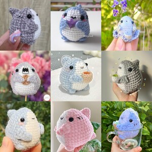 Pu&ograve; includere: Una collezione di nove peluche di squalo all'uncinetto in vari colori, tra cui grigio, blu, rosa e azzurro. I peluche sono alti circa 12,5 cm e hanno espressioni facciali diverse. Alcuni tengono piccoli oggetti, come un fiore o una tazza di t&egrave;.