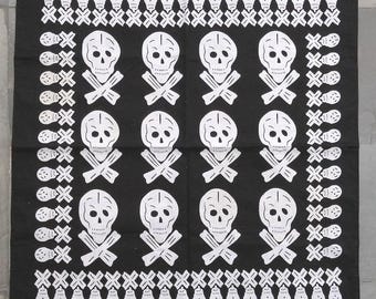 Black Bandana, Skull Print, 21" x 20" inches, All Cotton, Gifts