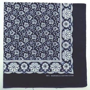 Floral Bandana, 20&quot; x 20.5&quot; inches, 100% Baumwolle, Cotton, Coton, Black Floral Paisley,  Holiday Gifts