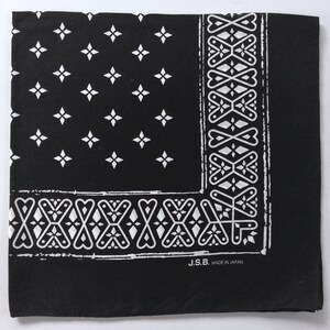 Cross Bandana, 23