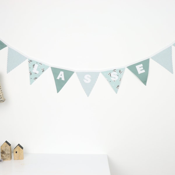 Pennant chain with name in mint branches children's room decoration made of fabric individualized