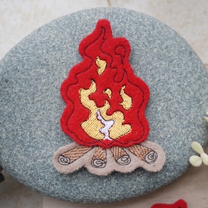 Patch feu de camp (à coudre), appliqués brodés en laine de feu