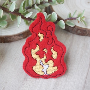 Écusson flammé (à coudre), appliqué brodé en feu de laine