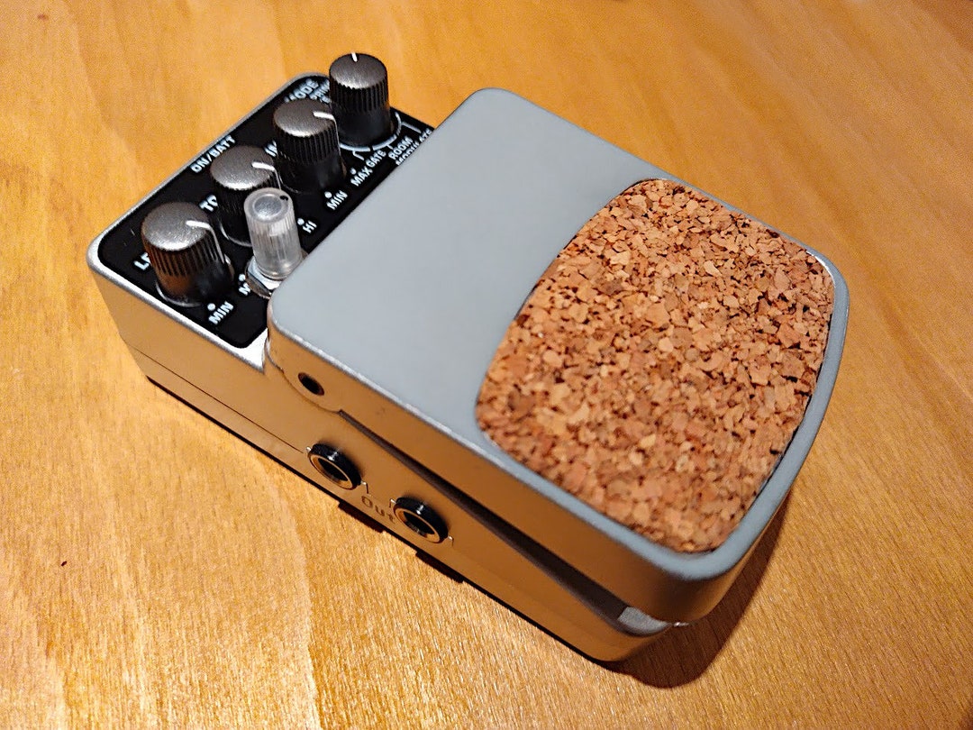 Custom Modified Reverb Guitar Pedal With Lofi Reclocking Circuit Bend