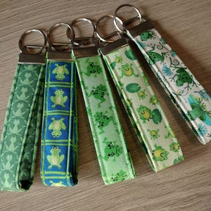 Frog Key Fob Wristlet – Amphibian Keychain, Cotton Fabric