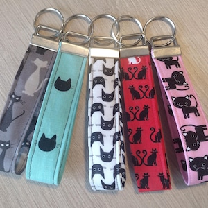 Black Cat Print Wristlet Key Fob: Cotton Fabric Key Chain