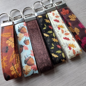 Fall Leaves Key Fob Wristlet: Acorns & Oak Leaf Patterns