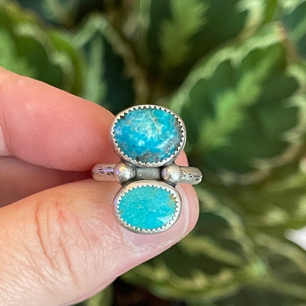 Kingman Turquoise Sterling Silver Ring Size 8 / Crimson Buffalo / Handmade Bohemian Jewelry / Gifts for Her / Turquoise Jewelry / OOAK