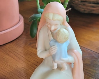 Vintage Lefton Blessed Mother & Child Figurine – Hand-Painted Madonna