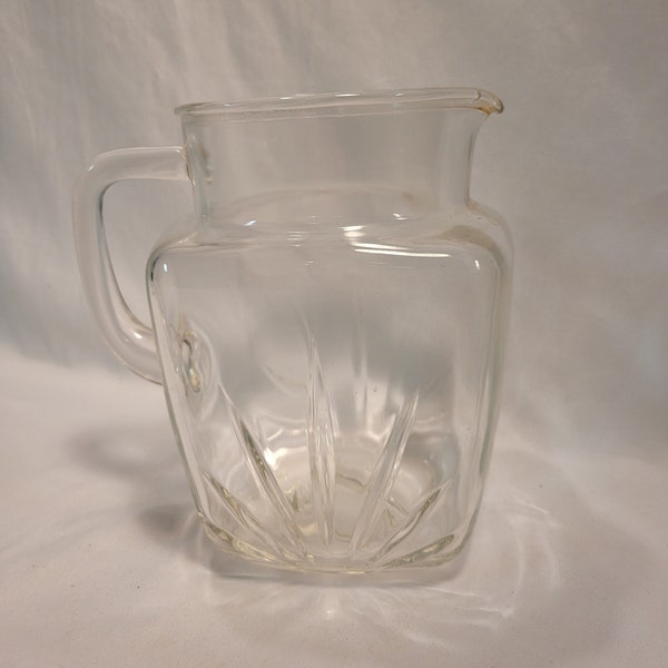 Vintage Starburst FEDERAL GLASS PITCHER, 48 oz Milk Juice Jug