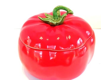 Tarro de cerámica rojo con forma de tomate para guardar galletas, año 1989. Excelente estado.