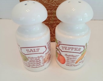 Vintage 1980 Avon COUNTRY KITCHEN Salt and Pepper Shakers - New Old Stock