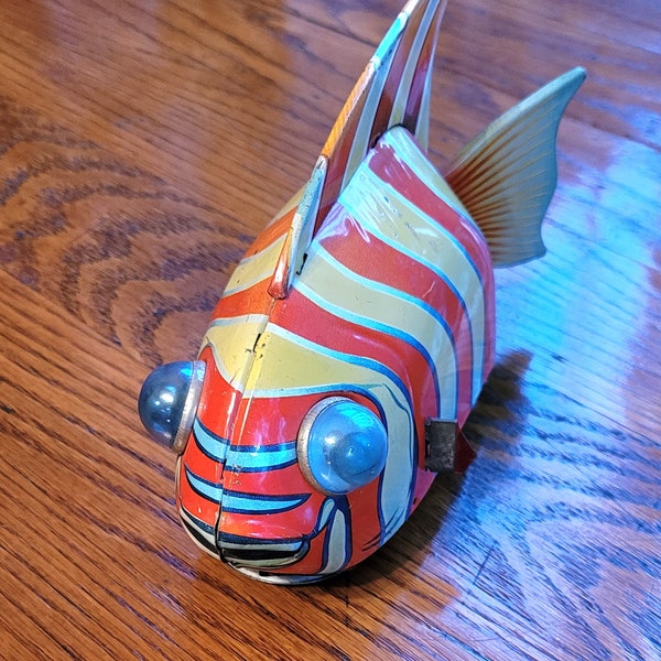 Tin Toy Crank Wind Up Fish -- 1950s -  Made in Japan - Vintage - Rare Orange and Yellow