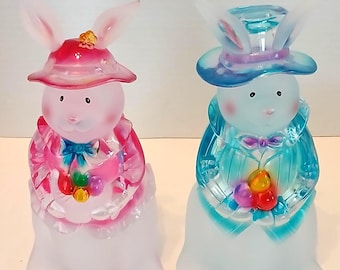 Vintage 1960s Frosted Lucite Bunny Couple Figurines – Easter Decor