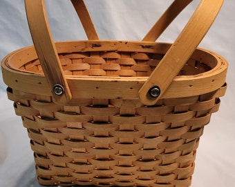 SALE!! Vintage Hand Woven 2 Handled Basket - Beautiful Condition