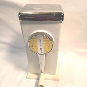 SALEq Mid Century Ice-O-Matic Ice Crusher - Very Good Condition -  Cream - Barware - Retro Decor