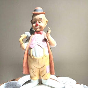 Vintage Cartoon Clown Musical Figurine - &quot;Send In the Clowns&quot; - Good Condition - Colorful - Fun Gift - Collectible