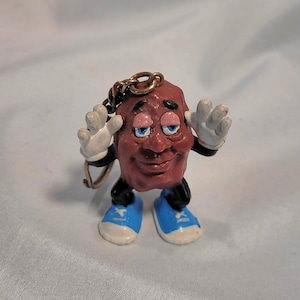 California Raisin Justin X - Key Chain - 1987 - Hardee&#39;s Promotional Toy