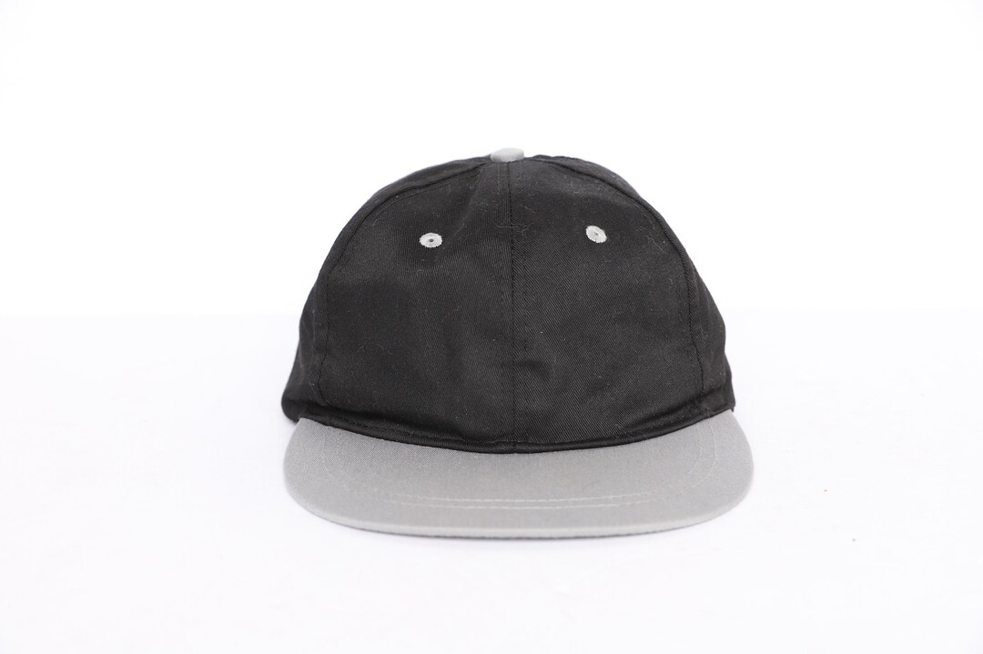 Casquette de Couple Noire Et Blanche Brodée Mr Et Mrs - Couples