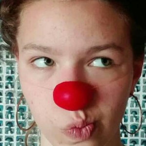 Clown Nose  - Anouk -  rubber red nose - unisexe