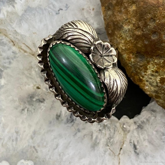 Vintage Silver Oval Malachite Ornate Ring Size 7.… - image 1